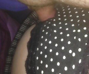 Tay sürtük çatıda müşteriye free porn romantik gönderilir