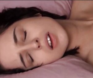 Anna ve Andrey porno videoları romantik sex videosu